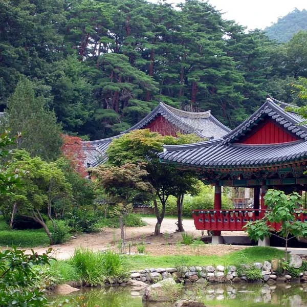 Buryeongsa-Tempel in Korea Quelle: Wikipedia
