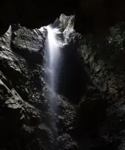 Höhle